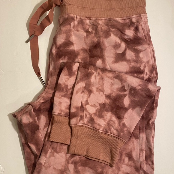 Athleta Balance Printed Jogger - Picture 7 of 10